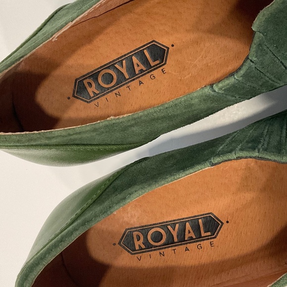 ROYAL VINTAGE Greta Reproduction 30’s/40’s Green Leather/Suede Heels Size 8.5 - Picture 5 of 13